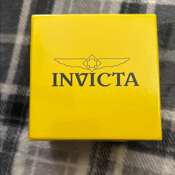 Invicta Yellow Box - Picture 2 of 4